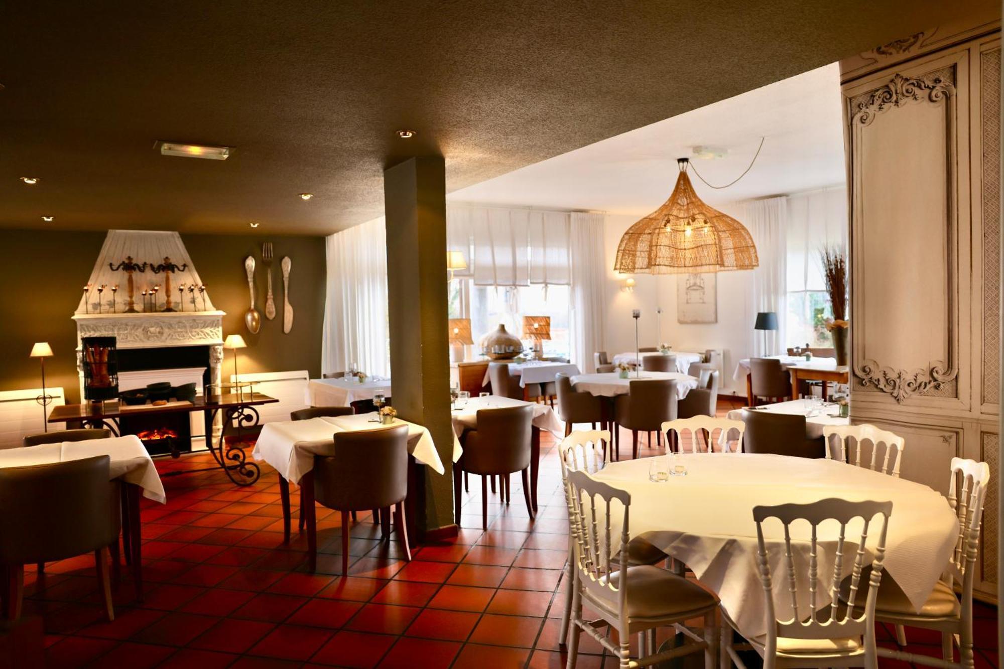 Hotel Restaurant Verger Des Chateaux, Route Des Vins Haut-Koenigsbourg Dieffenthal Kültér fotó
