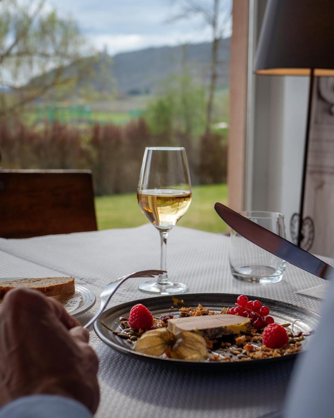 Hotel Restaurant Verger Des Chateaux, Route Des Vins Haut-Koenigsbourg Dieffenthal Kültér fotó